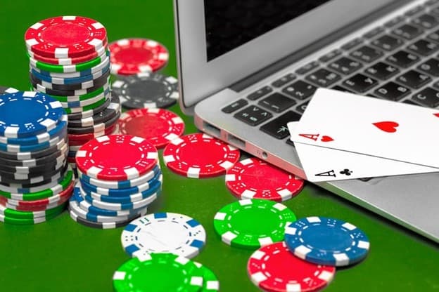 How Google Algorithm Updates Impact Gambling & Casino SEO
